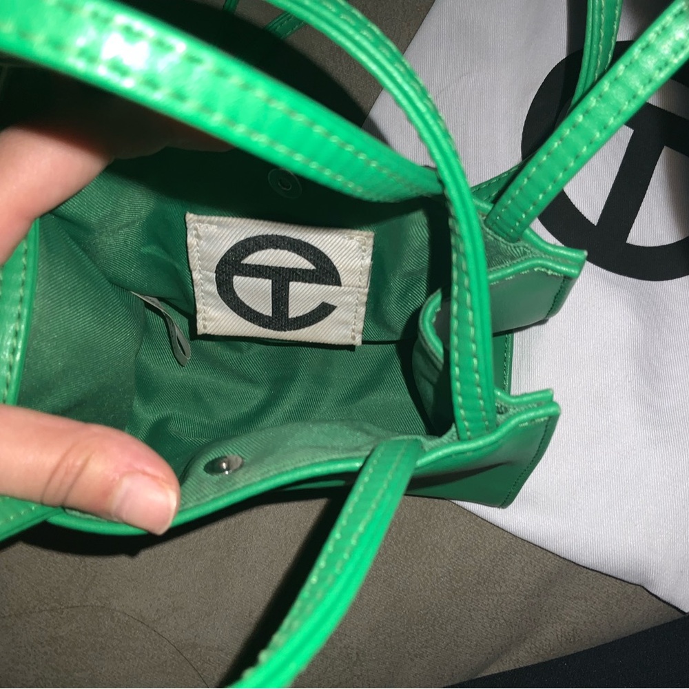 Green Screen Telfar bag - Picture 5 of 6